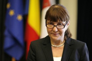 monica macovei a