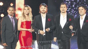 Ianna, trupa Distinto si Anthony Icuagu