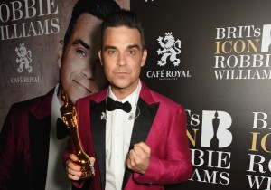 Robbie Williams Brit Awards 2017 a