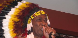 EDDY THE CHIEF CLEARWATER LA HARD ROCK CAFE (23.03.2011) Eddie The Chief Clearwater, Hard Rock Cafe, Romania