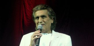 EXCLUSIV | Toto Cutugno: „Mulți spun că sunt scorțos, că sunt foarte serios. Nu este adevărat, sunt doar timid și nu sunt ipocrit” (3.11.2013) Toto Cutugno