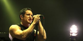 Ken Ehrlich, producătorul executiv al Premiilor Grammy, i-a cerut scuze lui Trent Reznor pentru că i-a tăiat din piesa de final