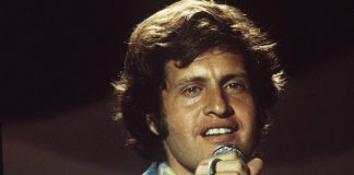 5 NOIEMBRIE – NĂSCUŢI PENTRU MUZICĂ