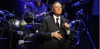JULIO IGLESIAS s-a refăcut și va decide în septembrie data concertului din România