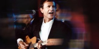 George Dalaras: "Cant pentru a da sens propriei mele existente"
