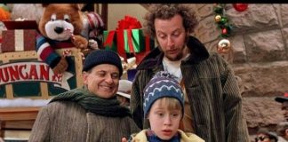 ANALIZĂ | De ce se uită românii în masă de Sărbători la „Singur acasă“