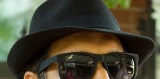 IULIAN CANAF cântă în deschiderea concertului The Original Blues Brothers Band de la Sala Palatului