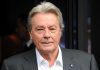 Alain Delon, acuzat că şi-a închis fiul în cuşca câinilor