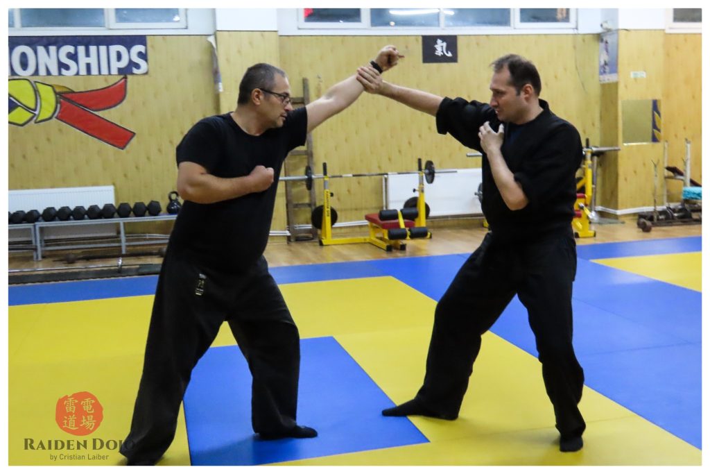 Din jurnalul unui ninja (51): Ochi puternici, inimi fragile (amuzante de la antrenament)...