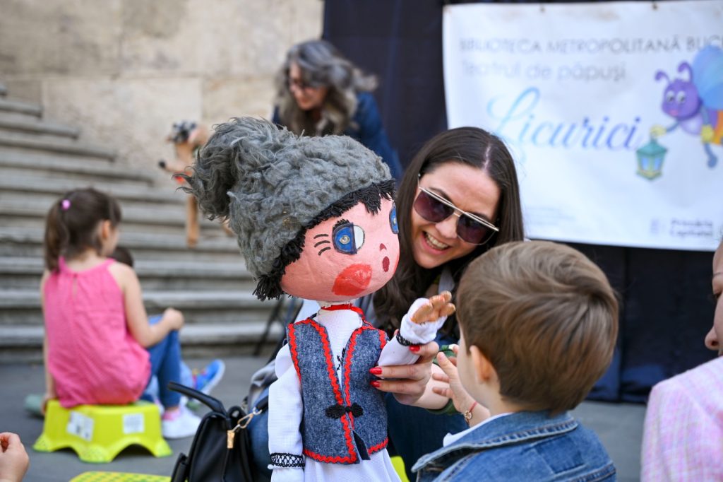 În weekendul 1-2 iunie, „Străzi Deschise, București – Promenadă Urbană” transformă Calea Victoriei și Strada Bârcă din sectorul 5 într-un veritabil festival al copilăriei