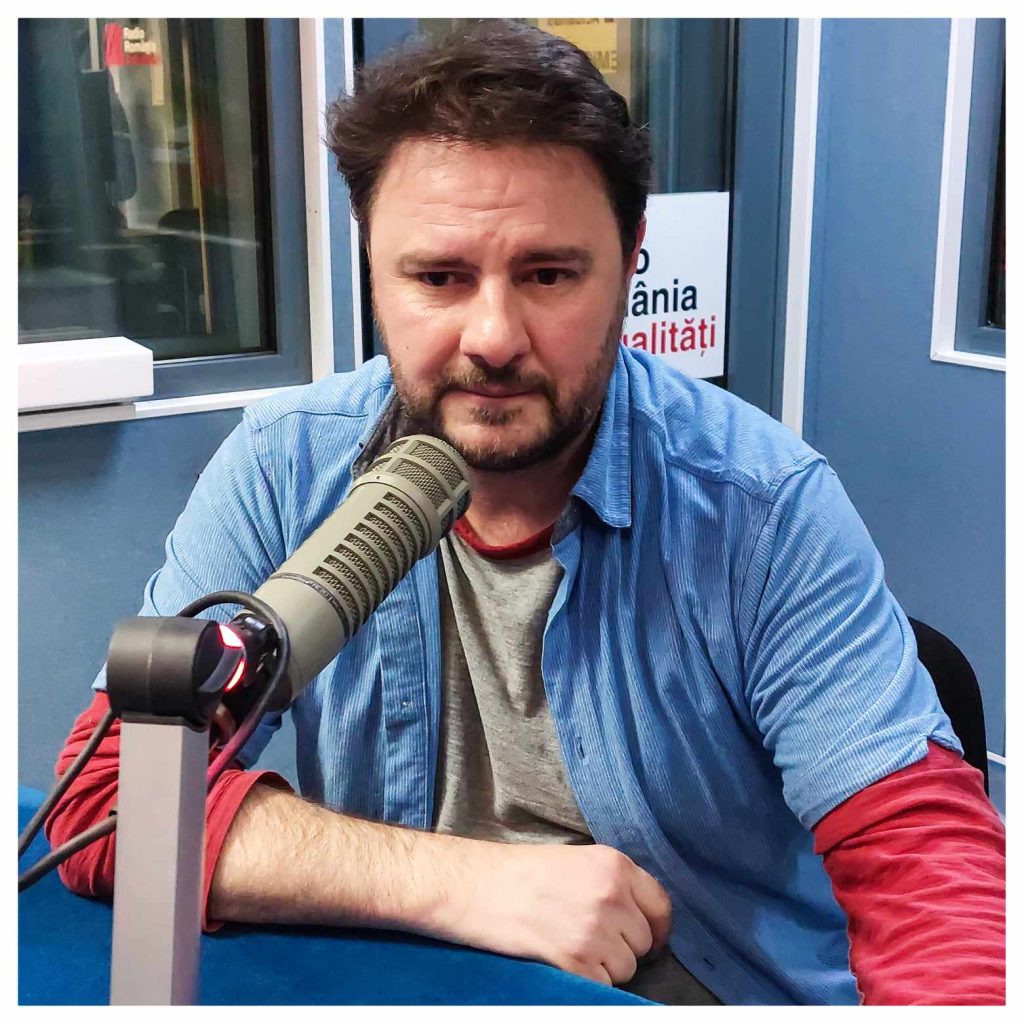 Psihologul Muzical (ediția 1150 – 26.10.2024): Romell Alaman, Vox Maris Band (Chicago), Top Nonconformist „Cântece care au în titlu cuvântl Regret”