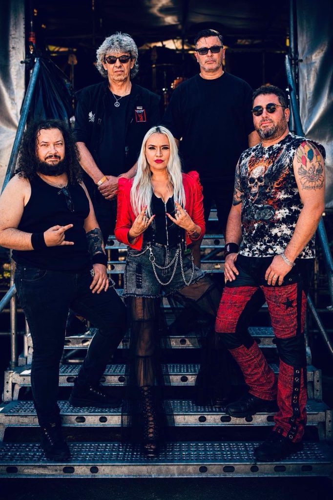 Scarlet Aura lansează „Amintirile", al doilea single de pe viitorul album „Pe Aripile Vântului"